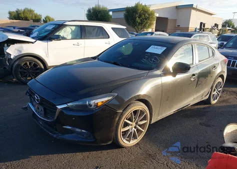 2018 Mazda Mazda3 Grand Touring z USA, uszkodzony, nr VIN 3MZBN1W32JM162886